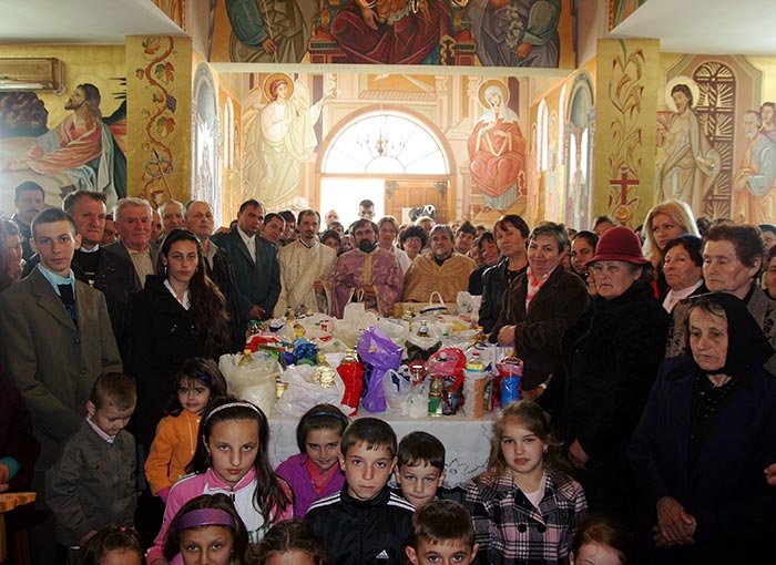 Slujire şi misiune în Parohia Carani, Timiş 104915