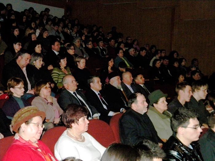 Spectacol caritabil şi expoziţie de icoane la Tulcea 104971