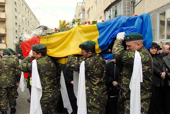 A fi sau a nu fi soldat plătit 105013