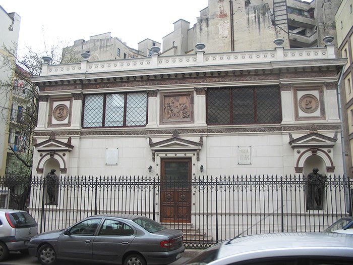 Naşterea lui Aman, celebrată cu uşile închise 105036