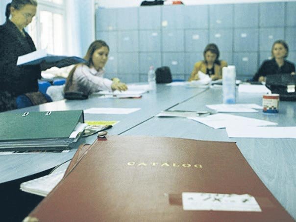 319 profesori ieşeni vor obţine gradaţie de merit 105310