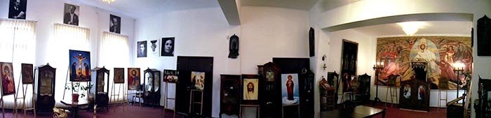 Expoziţie de icoane şi obiecte bisericeşti realizate de doi deţinuţi 105293