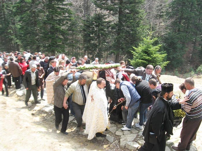 În bisericile ortodoxe astăzi se oficiază Agheazma mică 105309