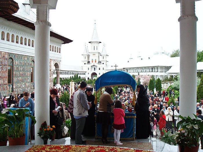 Moaştele Sfântului Ierarh Nectarie în Eparhia Oradiei 105395