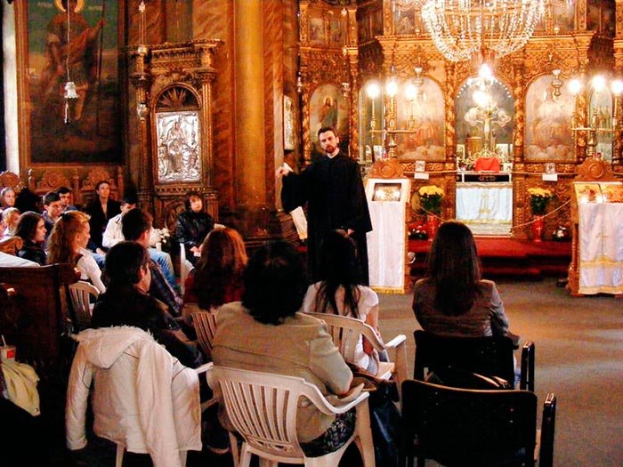 Tinerii şi-au exprimat sentimentele în eseuri şi poezii 105436