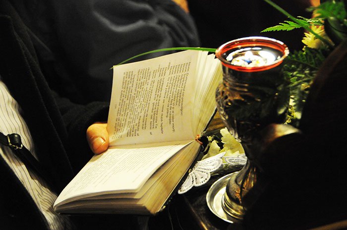 Răspunsuri duhovniceşti: Paza minţii în rugăciune 105479