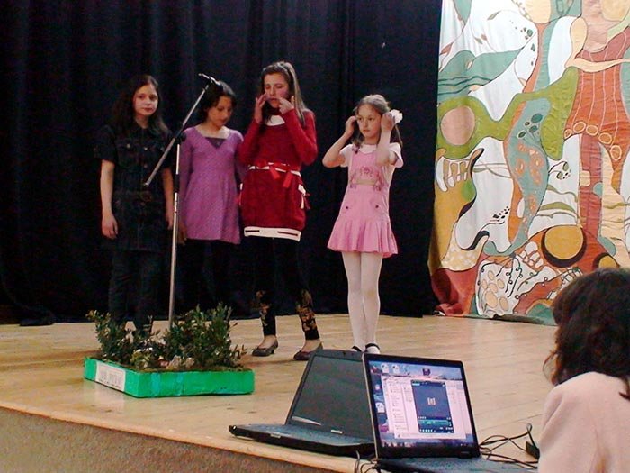 Elevii învaţă să protejeze natura 105518