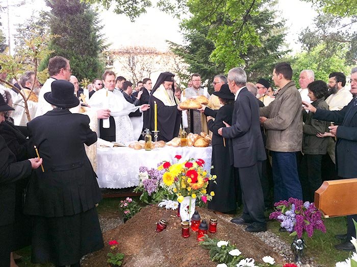 Slujba Parastasului pentru părintele Nichifor Todor 105548