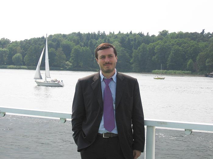 Fuga de istorie şi dorul de „acasă“ al românilor 105583