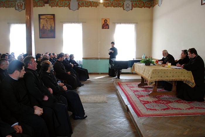 Conferinţa preoţilor din Protoieria Craiova Sud 105655