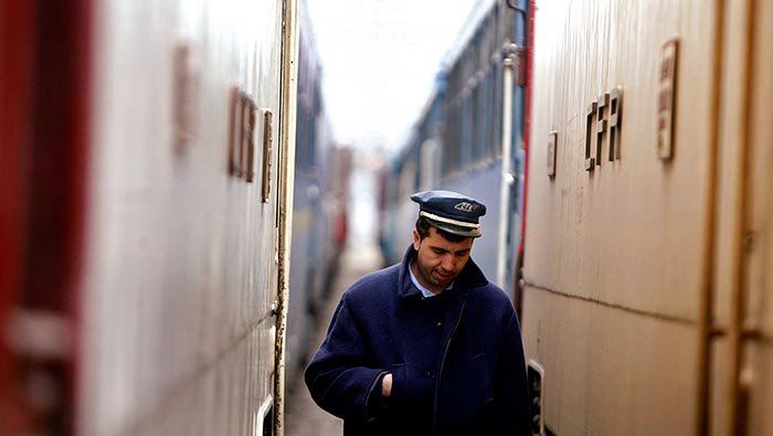 Mii de posturi din companiile naţionale se desfiinţează 105752