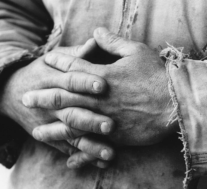 O meditaţie tristă pe marginea „mâinilor blestemate“ 105735