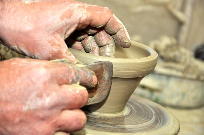 Povestea lutului din atelierul unui olar 105721