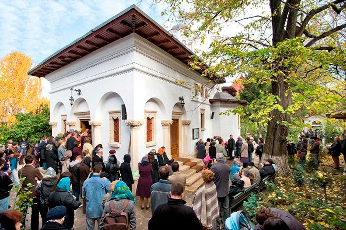 Biserici în cinstea Sfinţilor Împăraţi Constantin şi Elena 105835