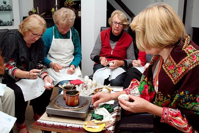 Japonezii şi australienii închistresc ouă în Bucovina 105846