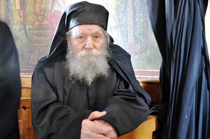 Părintele Visarion de la Schitul Sihla a plecat la cer 105830