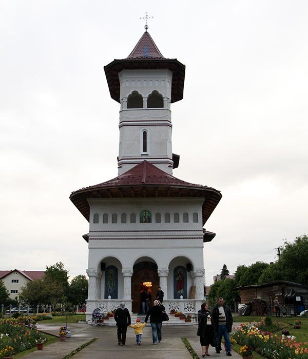 Pelerinaj la moaştele Sfinţilor Epictet şi Astion 105828