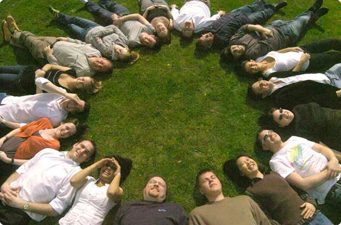 Prietenia, valoare de nepreţuit a tânărului creştin 105869