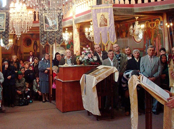 Slujirile ierarhilor în Transilvania 105858