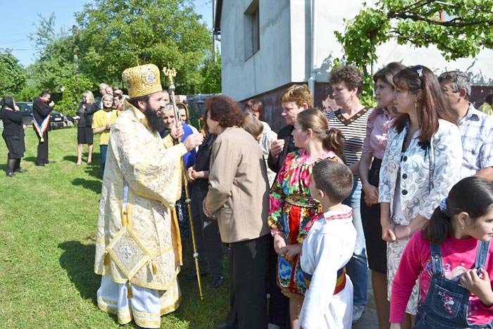 Liturghie arhierească în Filia Bratova 105916