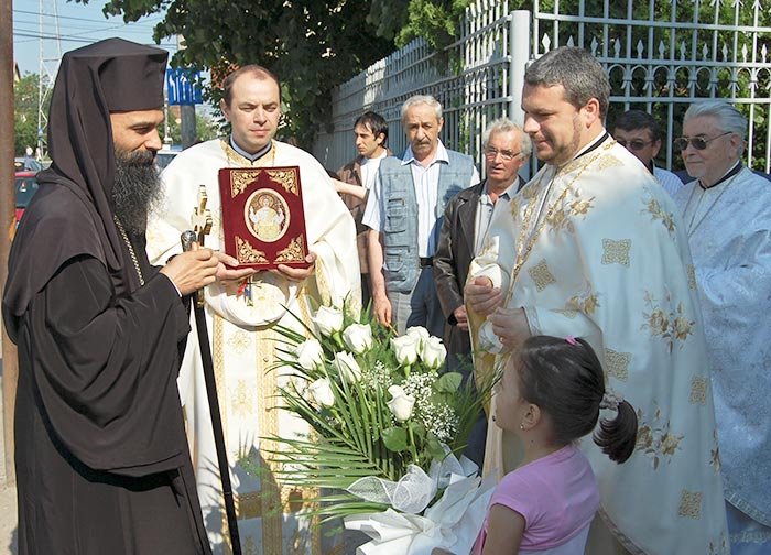 Vizită canonică în Parohia Timişoara-Viile Fabric 105917