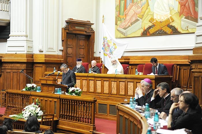 Familia lui Dumnezeu, familia omului, familia popoarelor 105960