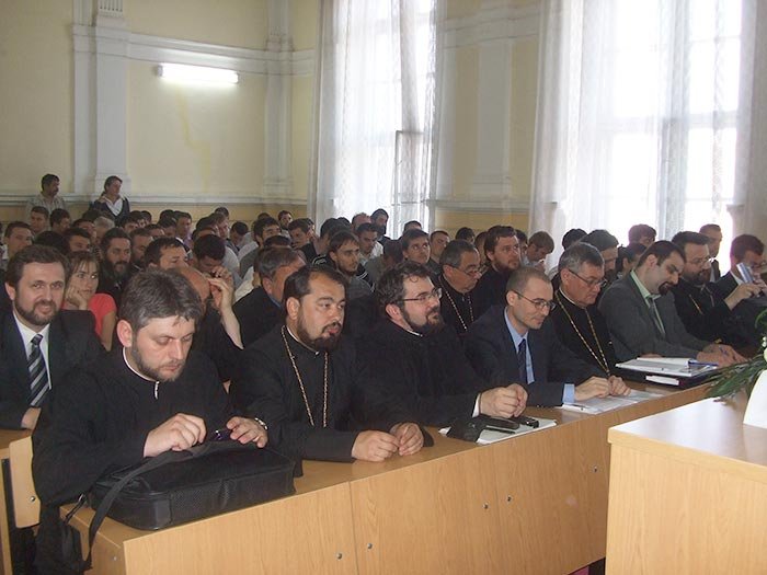 Simpozion dedicat Anului Familiei la Arad 106001