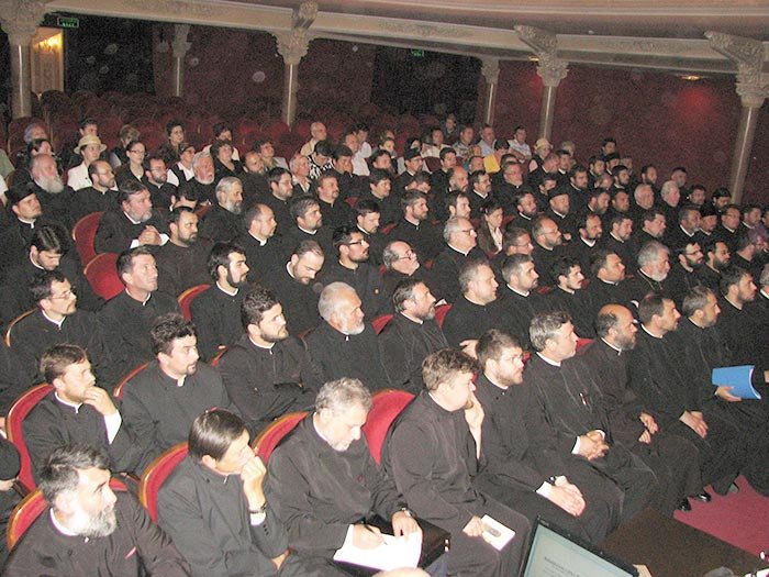 Răspunsuri la problemele actuale ale familiei 106017