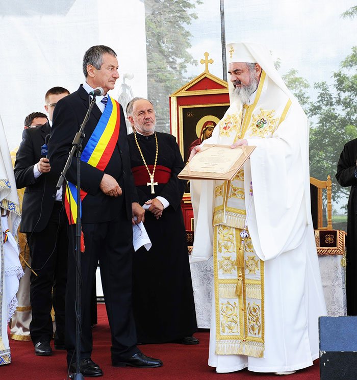 „Fără Biserică şi slujitorii ei am fi fost în întunecime“ 106089