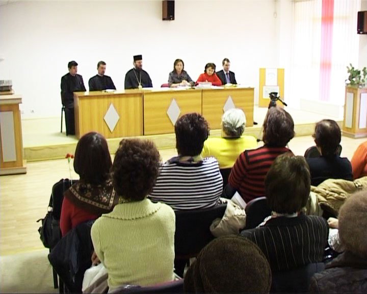 Femeile din Liga Ortodoxă ajută copiii nevoiaşi 106079