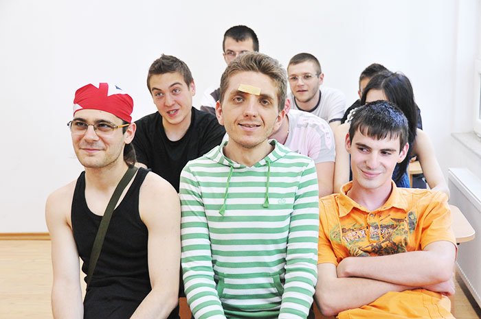 Vatra unde orbii primesc lumina cărţii 106110