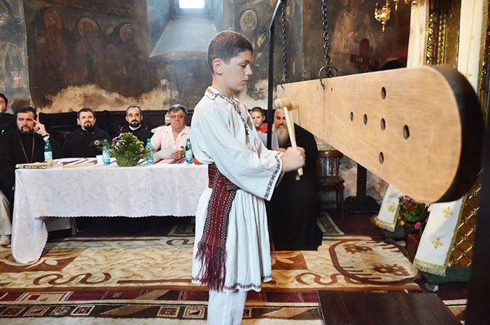 „Când bat toaca simt că mă ridic sus, printre îngeri“ 106172