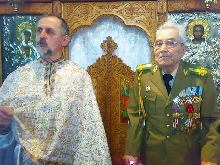 O viaţă în slujba lui Dumnezeu şi a Patriei 106181