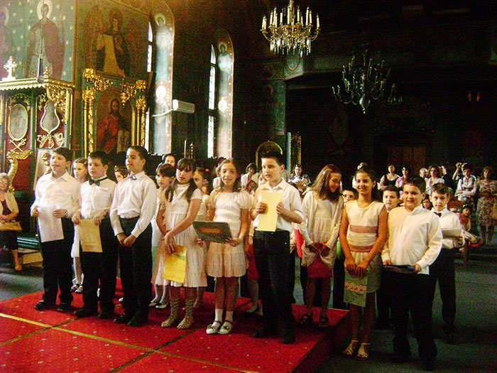 „Copiii fac daruri părinţilor“ la Arad 106211