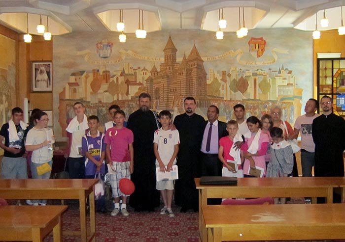 Şcolarii din Recaş, în vizită la Centrul Eparhial 106335