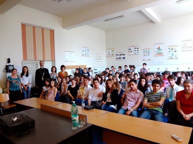 Tinerii, în atenţia Bisericii 106349