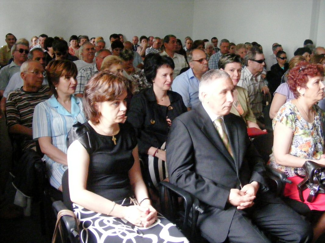 50 de ani de existenţă a Asociaţiei Nevăzătorilor 106380