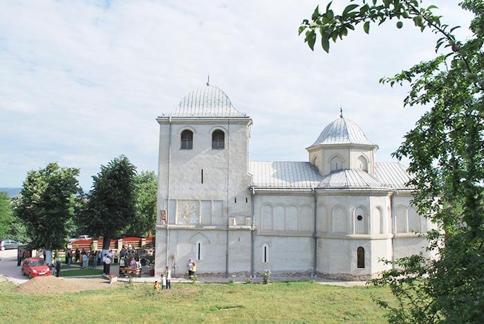 Bucurie duhovnicească la praznicul Mănăstirii Cerneţi 106491