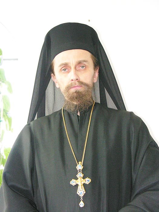 Răspunsuri duhovniceşti: Cu Dumnezeu biruim suferinţa 106483