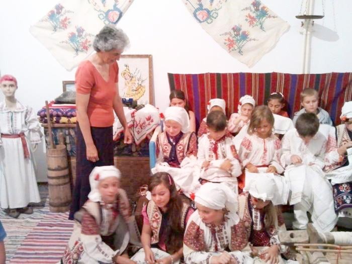 Şezătoare literară în Episcopia Giurgiului 106476