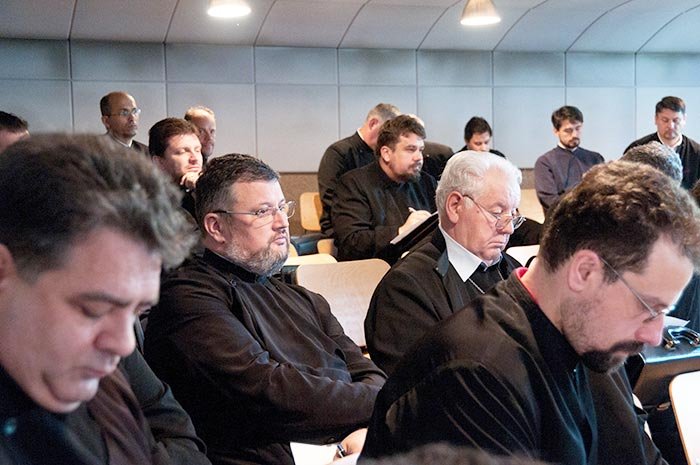 Curs pentru preoţi despre dialogul teologie-ştiinţă 106503