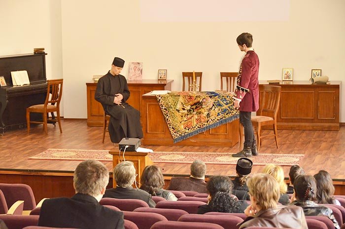 Ora de religie pe placul tinerilor 106501