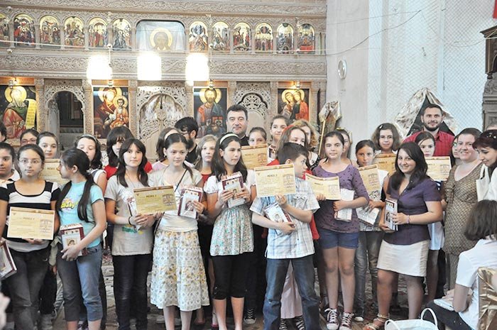 S-a încheiat concursul „Sfinţii, prietenii copiilor“ 106504