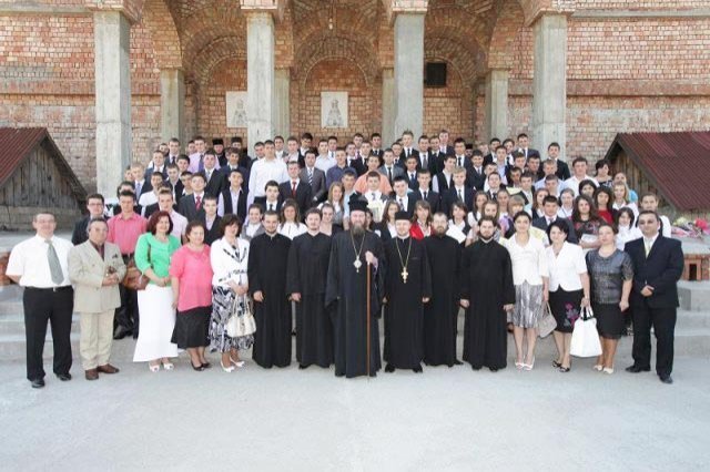 Premii pentru elevii cu rezultate deosebite 106550