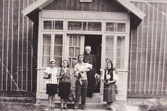 Un slujitor jertfelnic pe plaiuri vrâncene 106668