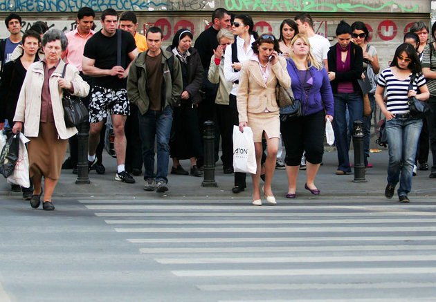 Românii au cel mai scăzut nivel de satisfacţie a vieţii 106845