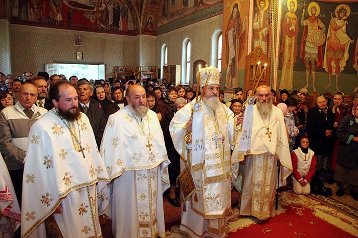 Mănăstirea Cârţişoara şi-a cinstit ocrotitorii 106871