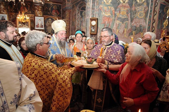 Sfinţii Apostoli, prăznuiţi în Cetatea Băniei 106865