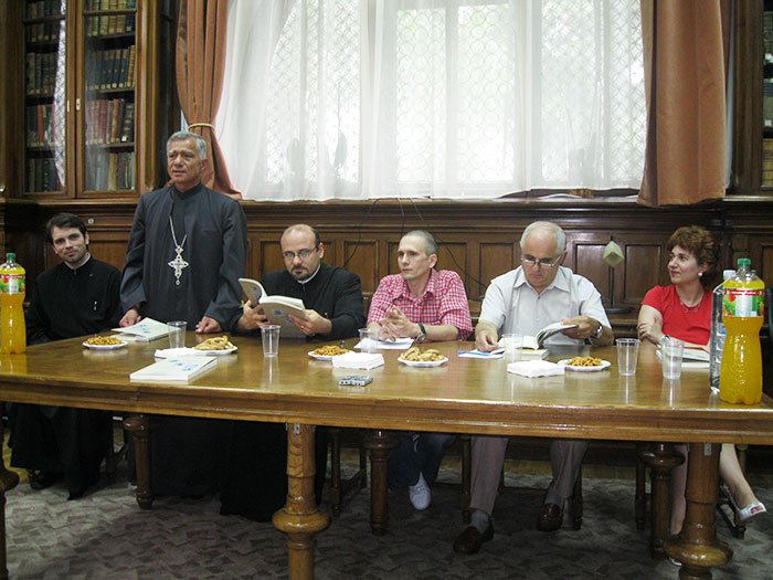 Lansare de carte la Biblioteca „Aman” 106936