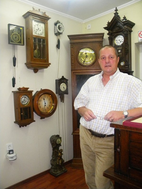 Radu Dumitru, omul care vorbeşte cu ceasurile 106923